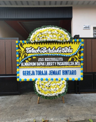 Papan Bunga Duka di Yosorejo