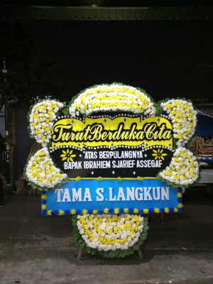 Papan Bunga Duka di Yosorejo