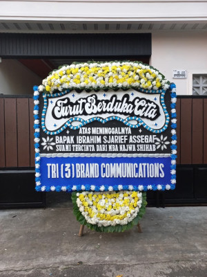 Papan Bunga Duka di Yosorejo